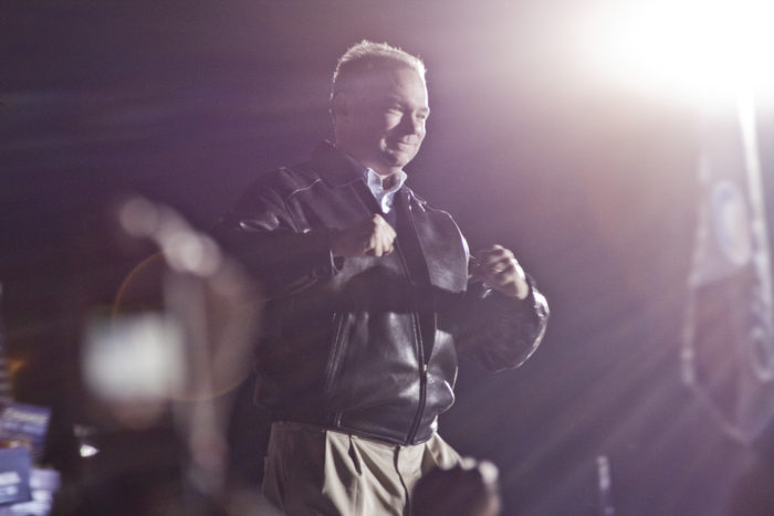 Tim Kaine på kampanjmöte för Obama dagen innan valdag 2008. (Foto: JoshuaDavisPhotography)